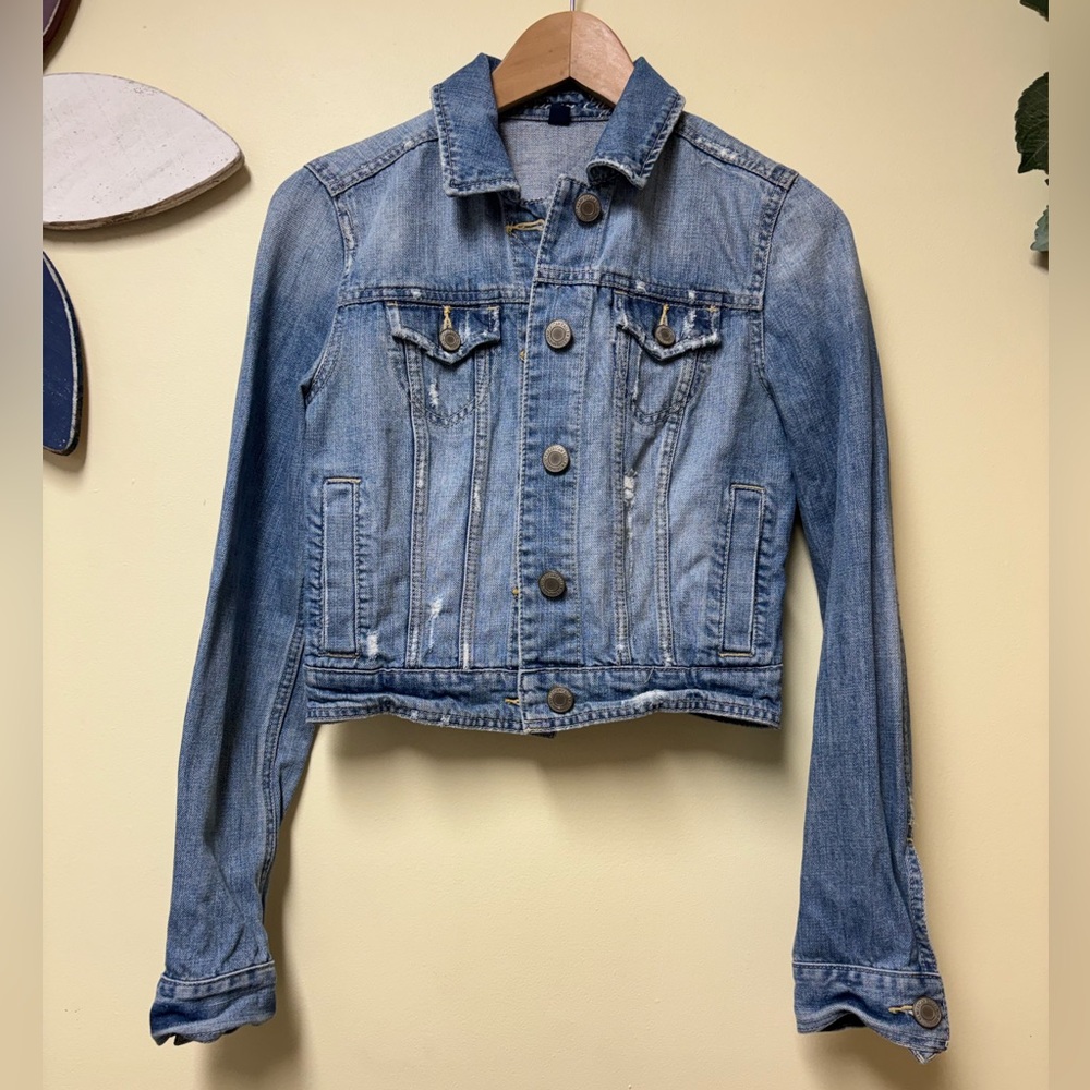 American Eagle Outfitters Y2K Crop Jean Jacket - Small